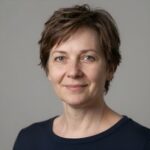Портрет Ирины Волковой, постоянного клиента магазина премиальных насадок для Dyson Стейлер Дайсон